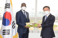 Coopération : le système digital coréen de lutte contre la corruption présenté à la délégation ivoirienne en visite en Corée du Sud
