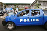 Le procès d’une quarantaine de policiers et gendarmes pour des faits de corruption s’ouvre au tribunal militaire d’Abidjan.