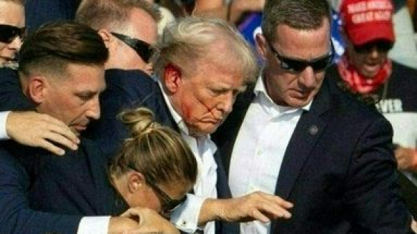 À la Une: Donald Trump sain et sauf après une tentative d&#039;assassinat
