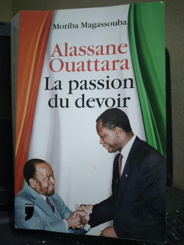 La vraie différence entre ADO et les autres réside dans le fait qu&#039;il est foncièrement réaliste et panafricain. Vidéoconférence de Mr. Alassane D. Ouattara  Avec des journalistes d&#039;Afrique francophone (Bénin, Cameroun, Mali)Washington, 1er Juin 1999.